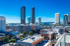 Skyline Escape in the Heart of Downtown